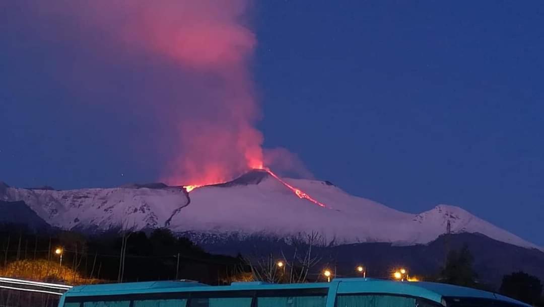 Casa Vacanze Etna Cocus Санта Венерина Екстериор снимка