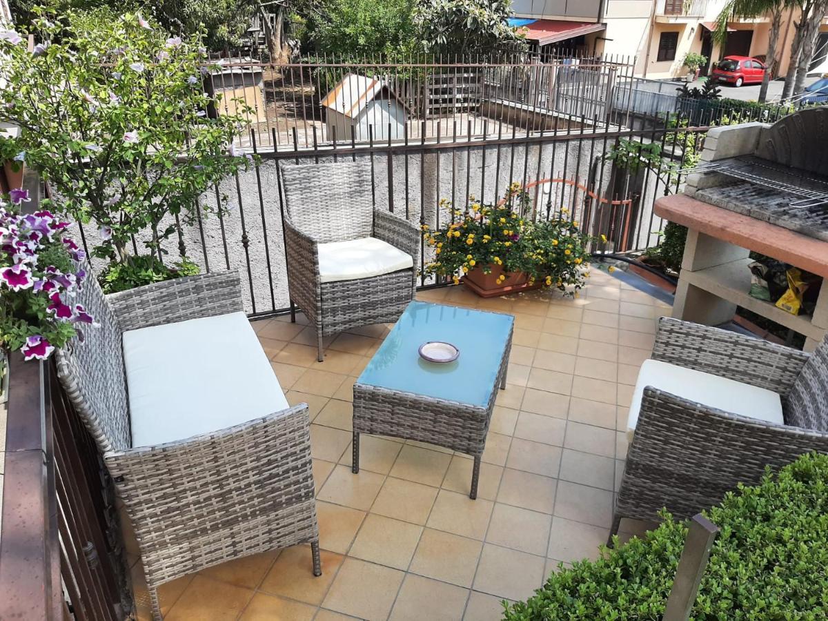 Casa Vacanze Etna Cocus Санта Венерина Екстериор снимка